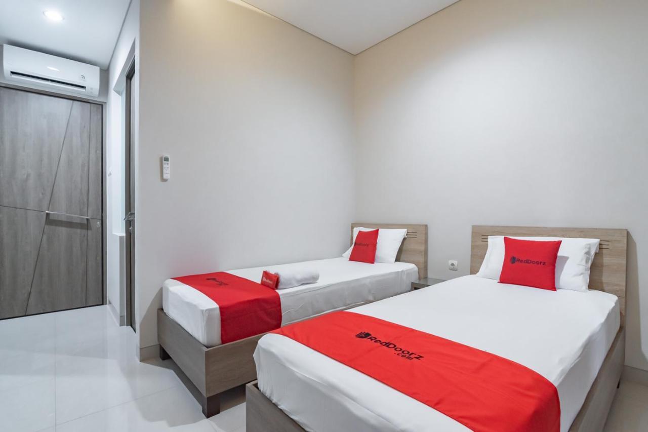 Reddoorz Plus @ Cirebon City Center Dış mekan fotoğraf